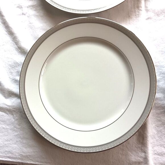 4 Mikasa Fine China Platinum Crown Dinner Plates 11" - Picture 2 of 4